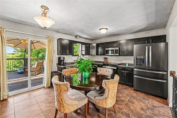 8254 NE 112th ST, Kansas City, MO 64157