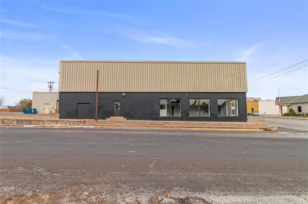 225 S 2nd ST, Odessa, MO 64076