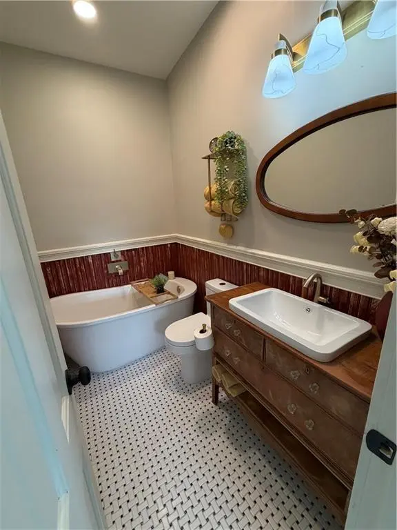 417 S 5th ST, Odessa, MO 65076