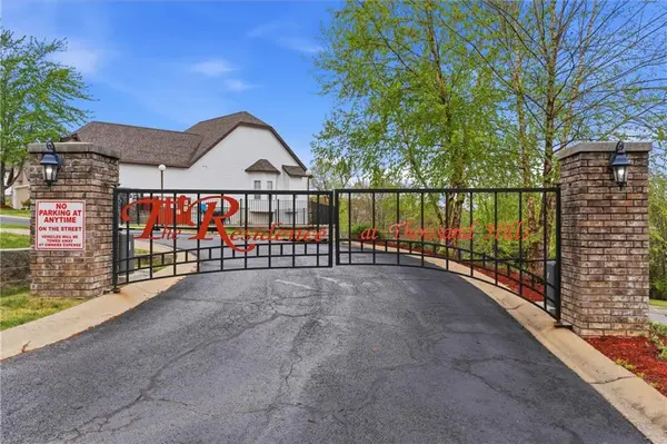101 Residence LN #1, Branson, MO 65616