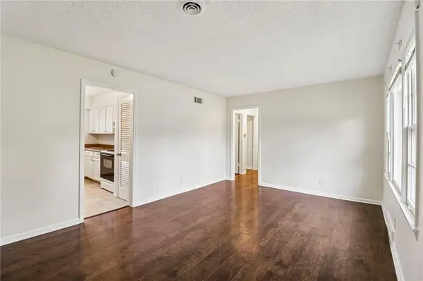 11709 Lawndale AVE, Kansas City, MO 64137