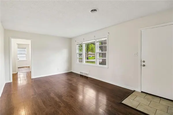 11709 Lawndale AVE, Kansas City, MO 64137