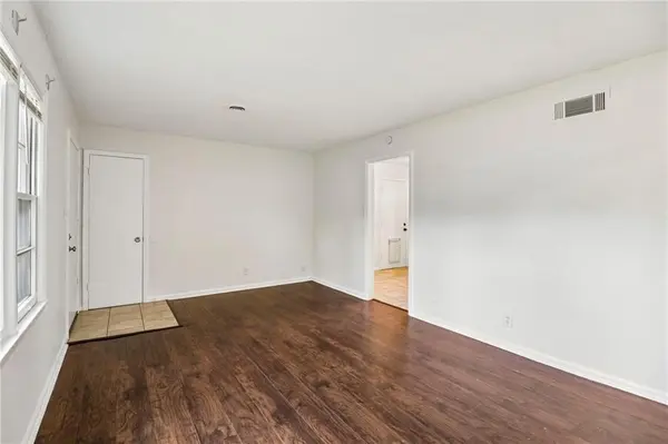 11709 Lawndale AVE, Kansas City, MO 64137