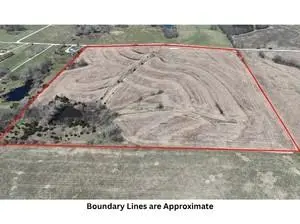 Drake AVE, Pattonsburg, MO 64670