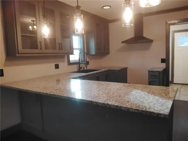 189 Timber Valley DR, Linn Valley, KS 66040
