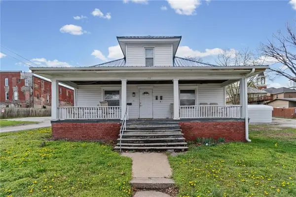 111 N Virginia ST, Carrollton, MO 64633