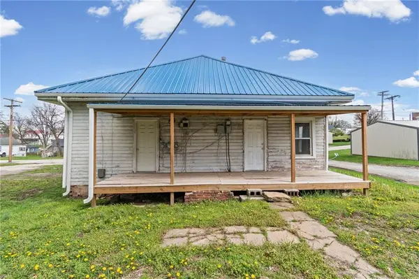 111 N Virginia ST, Carrollton, MO 64633