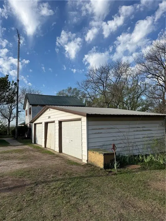 1270 Shetland RD, Burlington, KS 66839