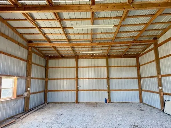 5 Travco LN, Linn Valley, KS 66040