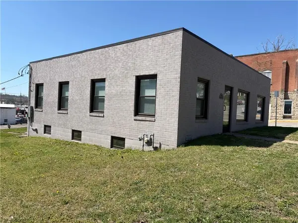 820 Kansas AVE, Atchison, KS 66002