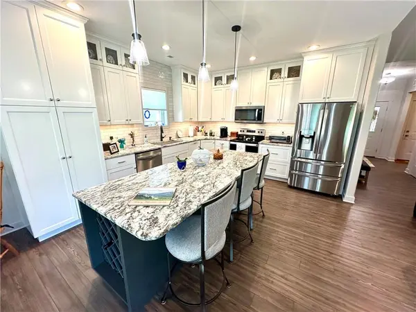 2820 Tranquility CT, Maryville, MO 64468
