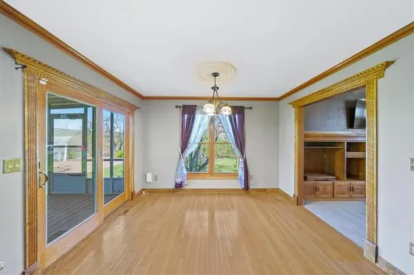 15410 Robinson ST, Overland Park, KS 66223
