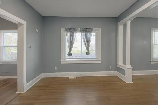 532 PARALLEL AVE, Kansas City, KS 66104