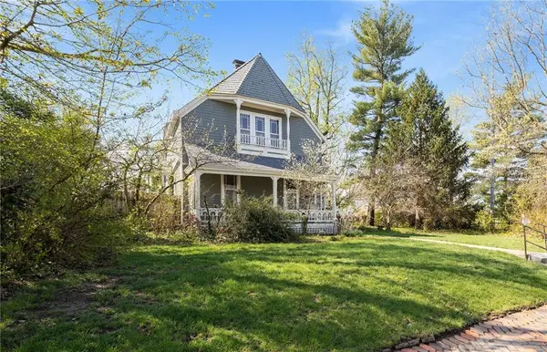 222 W Gay ST, Warrensburg, MO 64093
