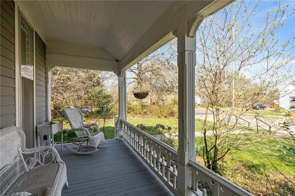 222 W Gay ST, Warrensburg, MO 64093