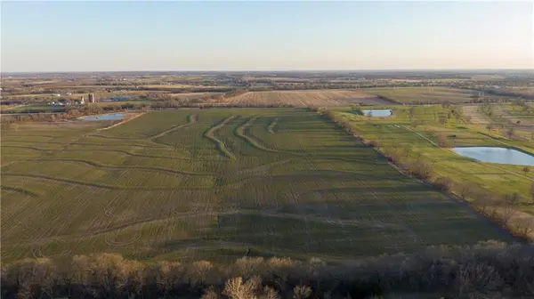 21212 S Ore RD, Pleasant Hill, MO 64080