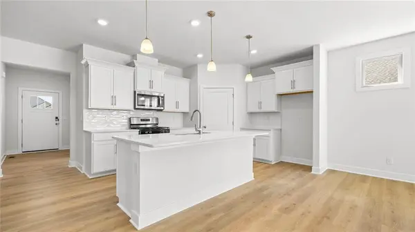 20917 W 188th TER, Spring Hill, KS 66083