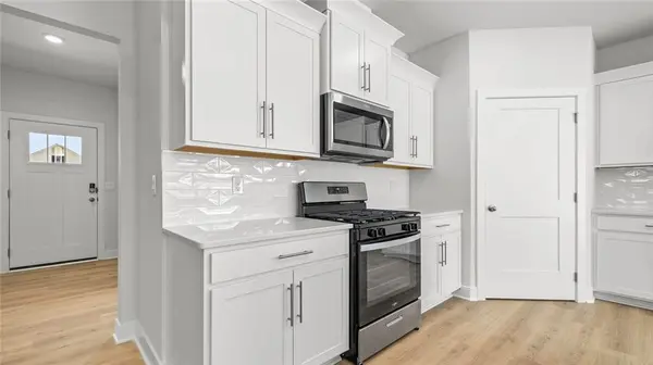 20917 W 188th TER, Spring Hill, KS 66083