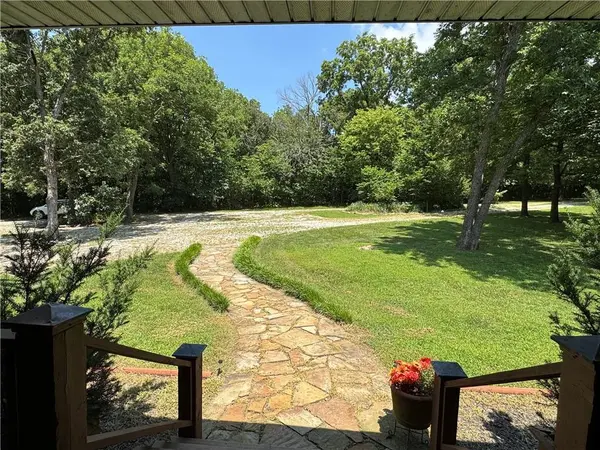 22678 S Tyson CIR, Lacygne, KS 66040