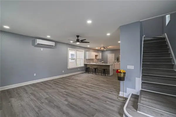 2517 Montgall AVE, Kansas City, MO 64127