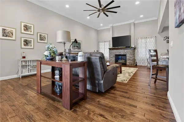 644 W 47 HWY, Girard, KS 66743