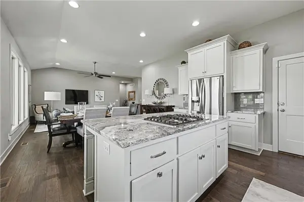 23834 W 126 TER, Olathe, KS 66061