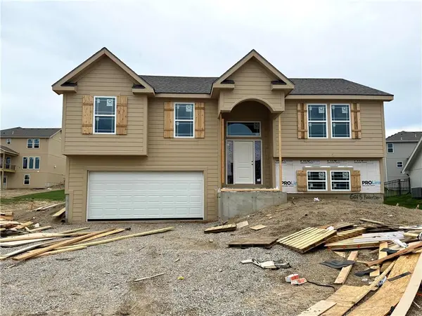 6015 NE 118th TER, Kansas City, MO 64156