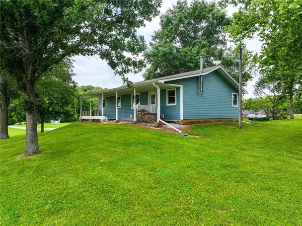 5855 SE 981 PVT RD N/A, Collins, MO 64738