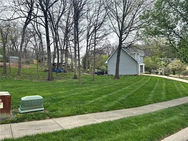 3504 NW 62ND TER, Kansas City, MO 64151