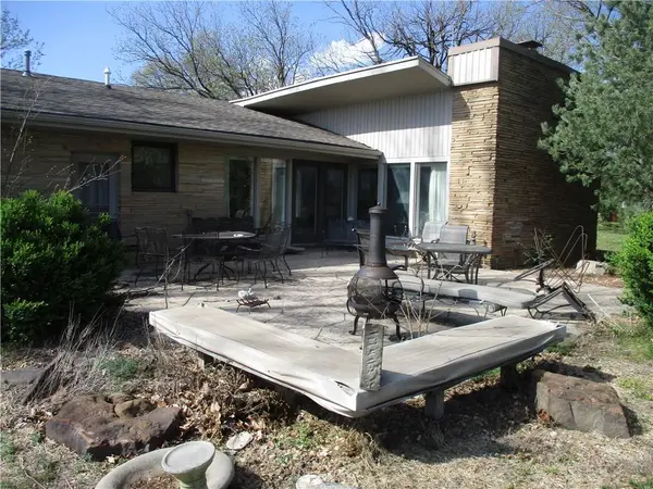400 S Washington ST, Columbus, KS 66725