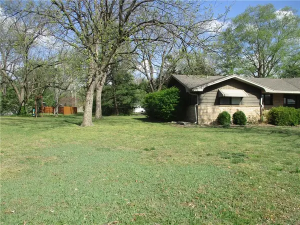 400 S Washington ST, Columbus, KS 66725