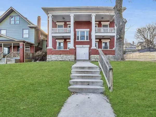 4330 Troost AVE, Kansas City, MO 64110