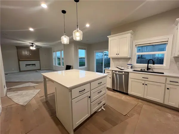 28407 W 161st ST, Gardner, KS 66030