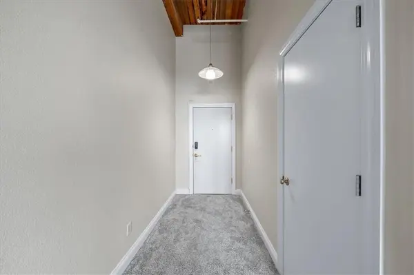 308 W 8th ST #712, Kansas City, MO 64105
