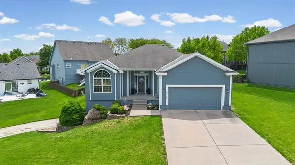 10727 N Tennessee AVE, Kansas City, MO 64157