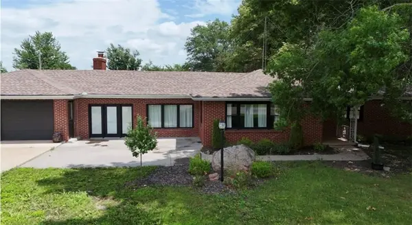 411 S Hillcrest DR, Maysville, MO 64469