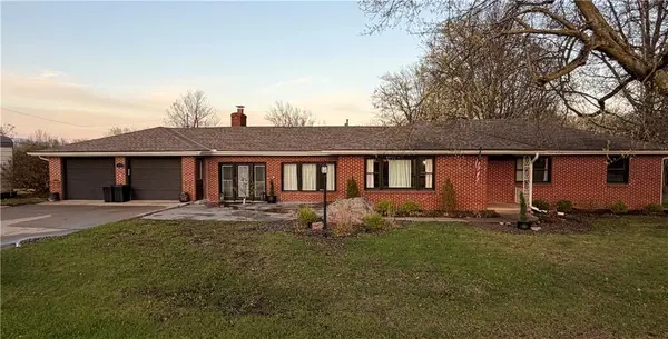 411 S Hillcrest DR, Maysville, MO 64469