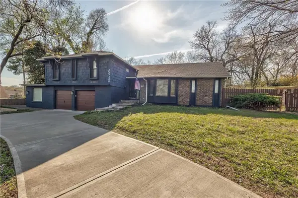 8940 Nall AVE, Overland Park, KS 66207