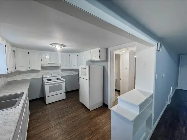 930 E Stone ST, Independence, MO 64050
