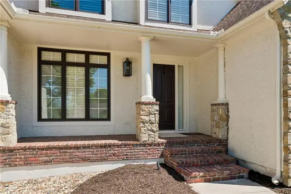 13917 Mastin ST, Overland Park, KS 66213