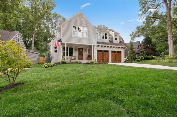 4617 W 72nd ST, Prairie Village, KS 66208