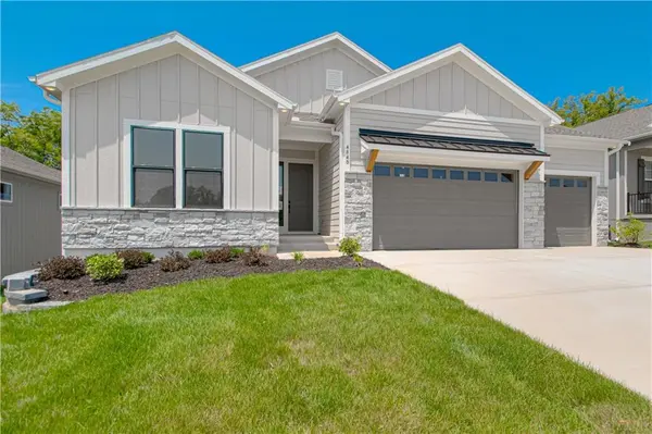 4840 NW Huonker CT, Riverside, MO 64150