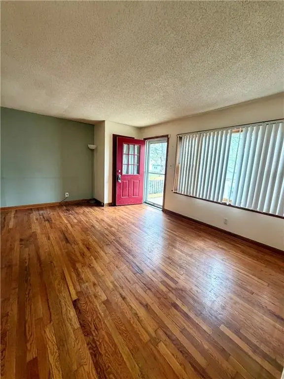 1334 Cheyenne ST, Leavenworth, KS 66048