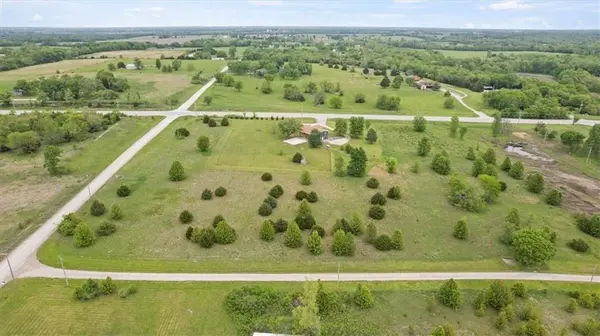 4312 K-68 HWY, Wellsville, KS 66092