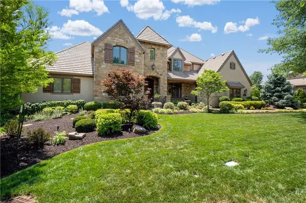 3701 W 140th ST, Leawood, KS 66224