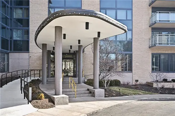 4545 Wornall RD #101, Kansas City, MO 64111
