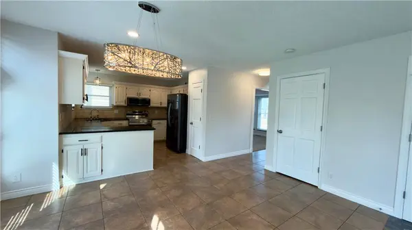 1397 S Brentwood DR, Olathe, KS 66062