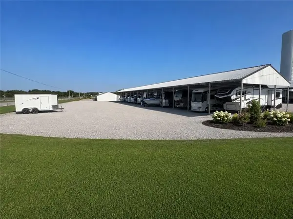 9983 SE Hwy 7 HWY, Clinton, MO 64735