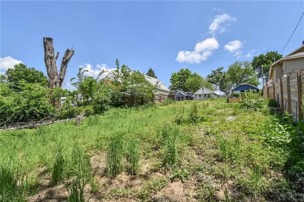 508 Wallace AVE, Kansas City, MO 64125