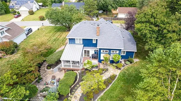 2 Chadwick LN, Country Club, MO 64505
